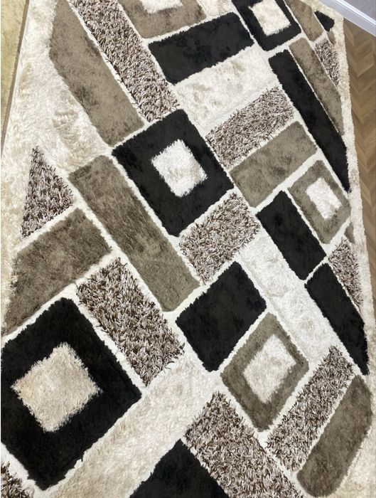 Кілем сатылады срочно!