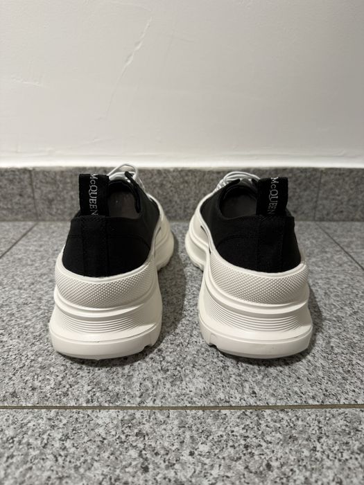 Alexander McQueen Tread Slick Low noi