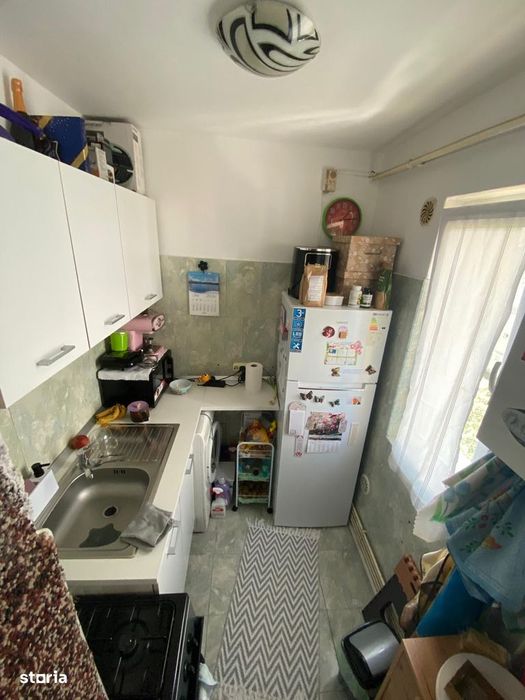 ENESCU , apartament cu 3 camere ,etaj 4 -acoperis! — fotografia 3