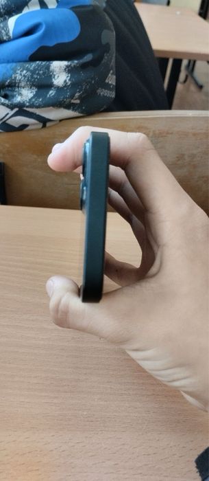 Обменяю iphone 13 midnight