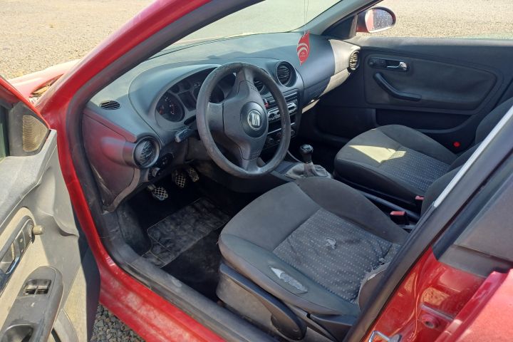 Alternator 037903025M 037903025M Seat Ibiza a 3-a generatie 6L