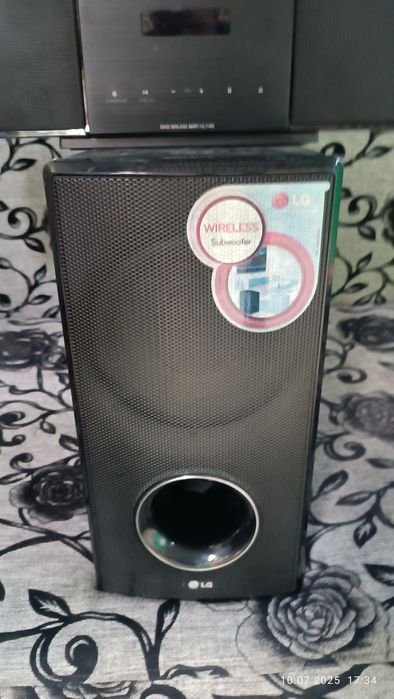 Продам саундбар LG