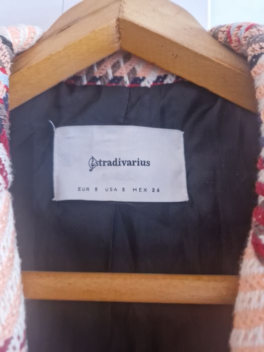 Палто на Stradivarius