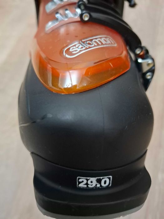 Clăpari Salomon Quest Access 60 W ,ideali pentru începători și intermediari.