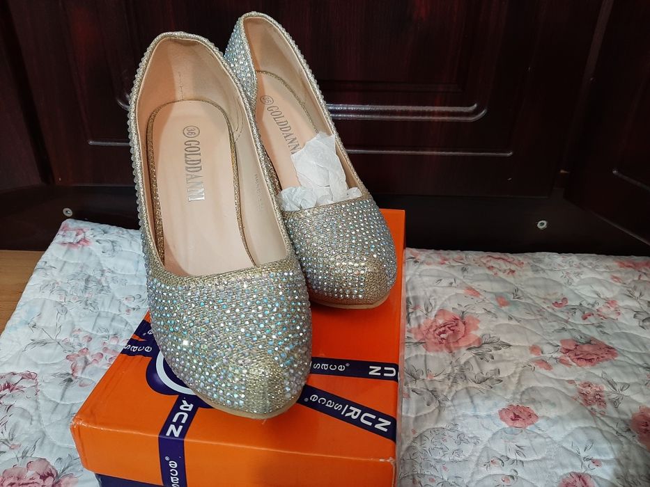 Женский Туфли размер 36.