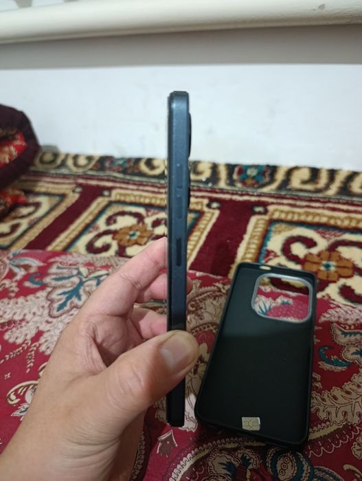 Techno Spark go telefon satiladi baxasi 500 min sum bolatin jeri