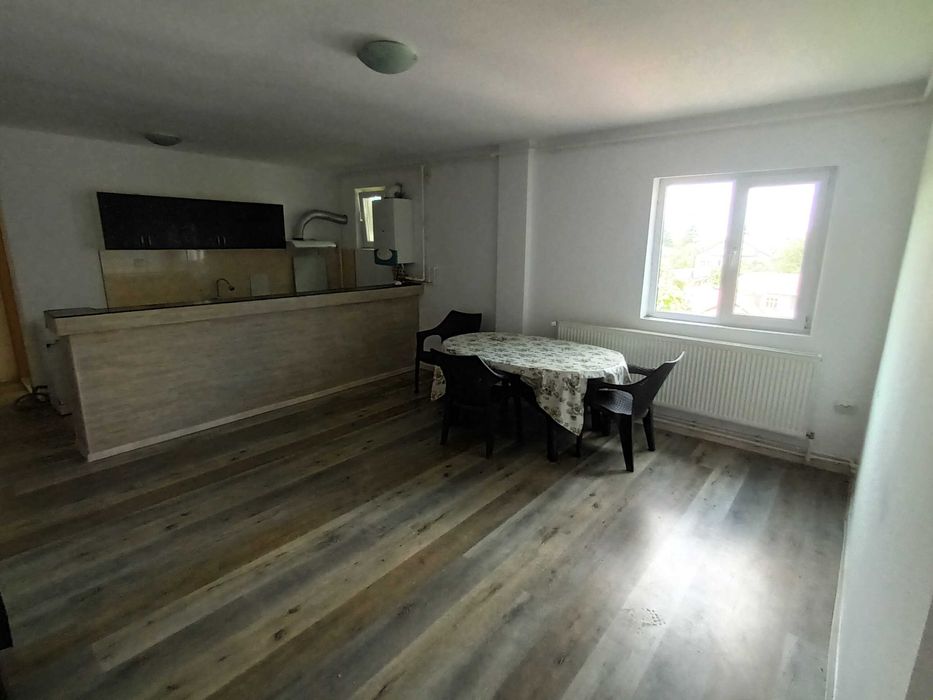 Apartment de inchiriat
