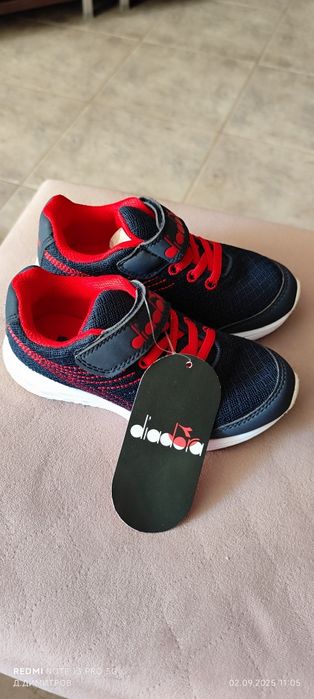 ЧИСТО нови маратонки!!!