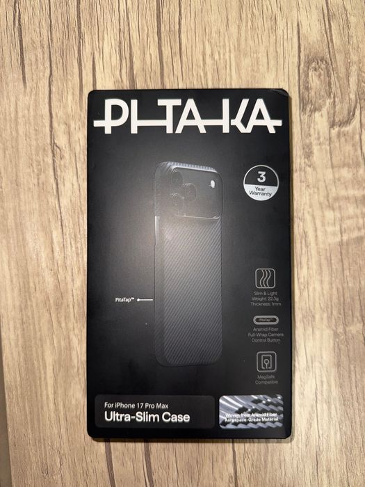 Чехол на телефон айфон 17 про Макс  PITAKA