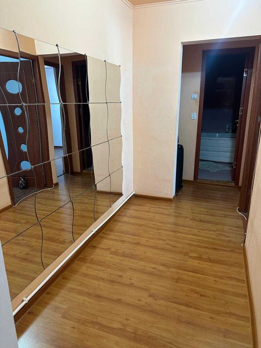 Vând apartament 3 camere, 68,82 mp utili, Găești, str. Cuza Vodă (fostă Nicolae Titulescu)
