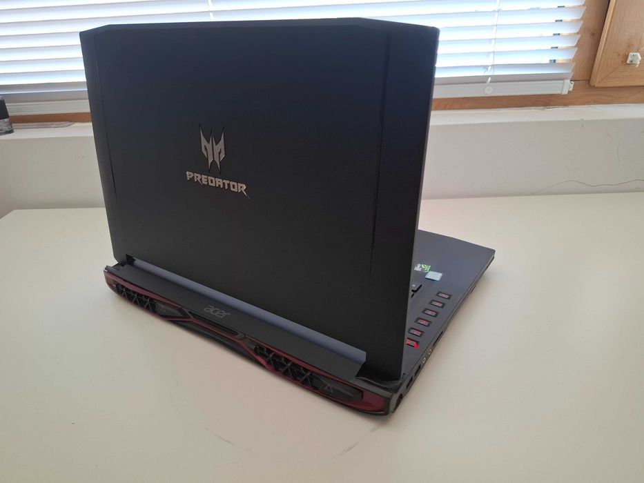 Лаптоп Acer Predator