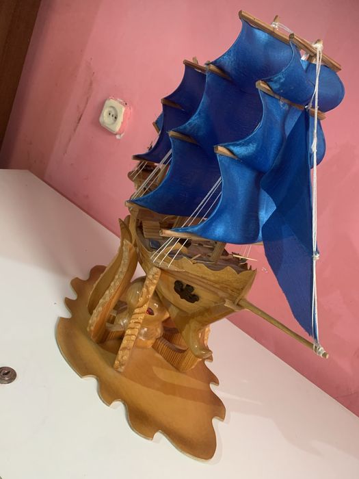 Продам кораблик