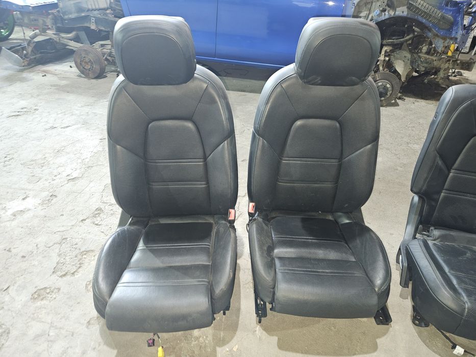 Седалки за Porsche Cayenne 2019г кожен салон