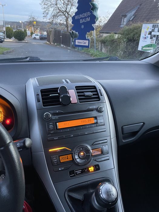 Toyota Auris 1.6 benzina