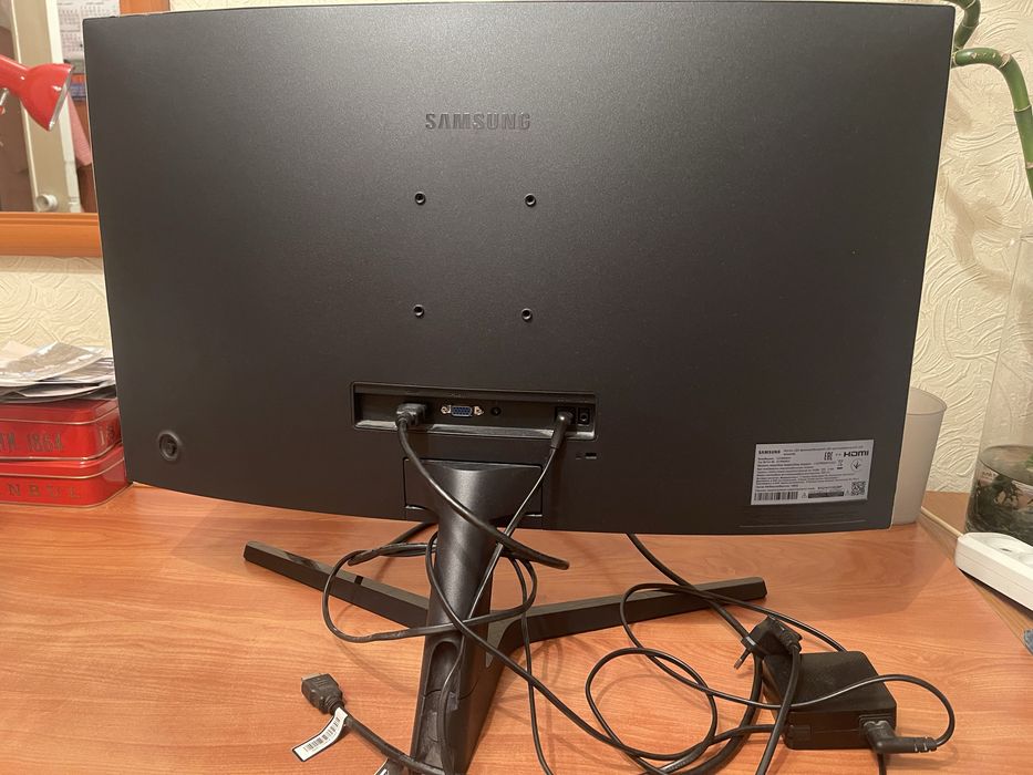 Монитор  27” Samsung