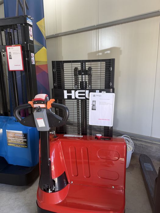 Transpaleta electrica cu catarg