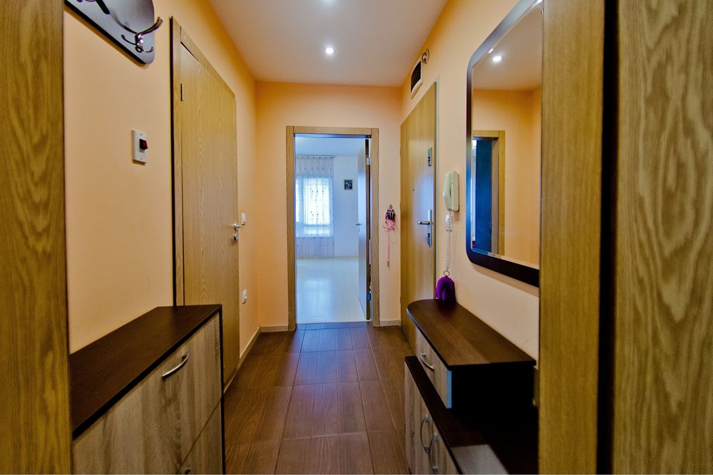 Дава се под наем Двустаен апартамент в Варна, Лятно кино Тракия - 65 кв.м за 561 € - Снимка #8