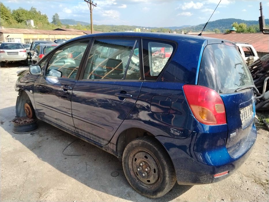 Toyota Corolla Verso 2.0D4D 90к.с. 2002г.