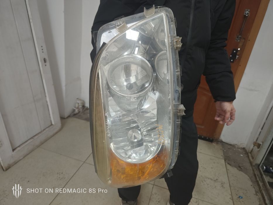 Фара на раф4 Американец