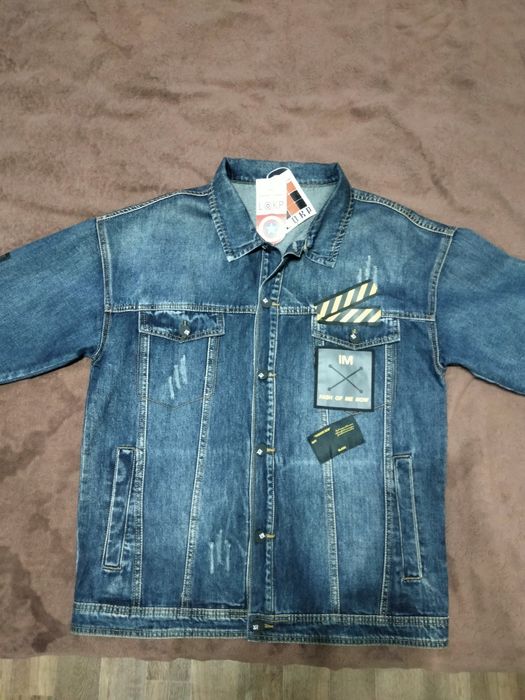 Продам НОВУЮ джинсовую куртку