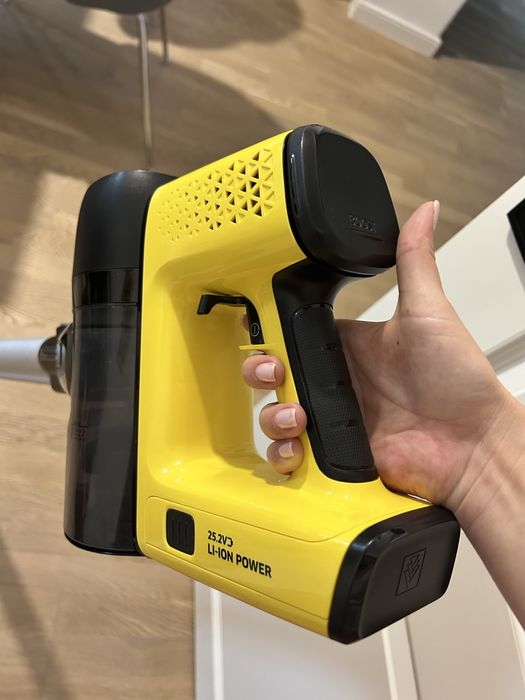 Aspirator vertical Karcher VC7 Cordless Yourmax