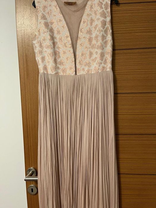 Rochie de seara eleganta si vaporoasa