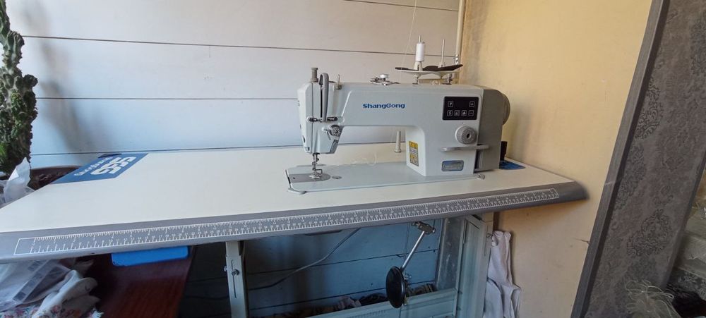 Tikuv mashinasi " SGG SHANG GONG"