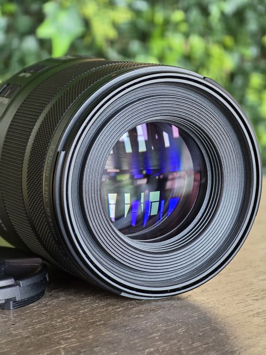 Obiectiv Canon RF 85 mm F2 Macro