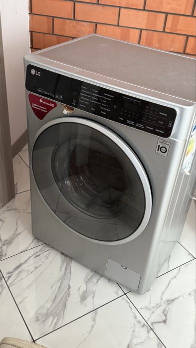 Продам стиральную машину