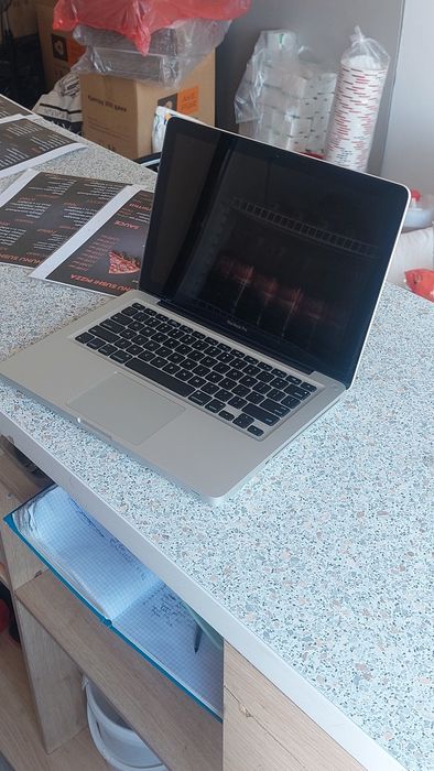 Продается macbook