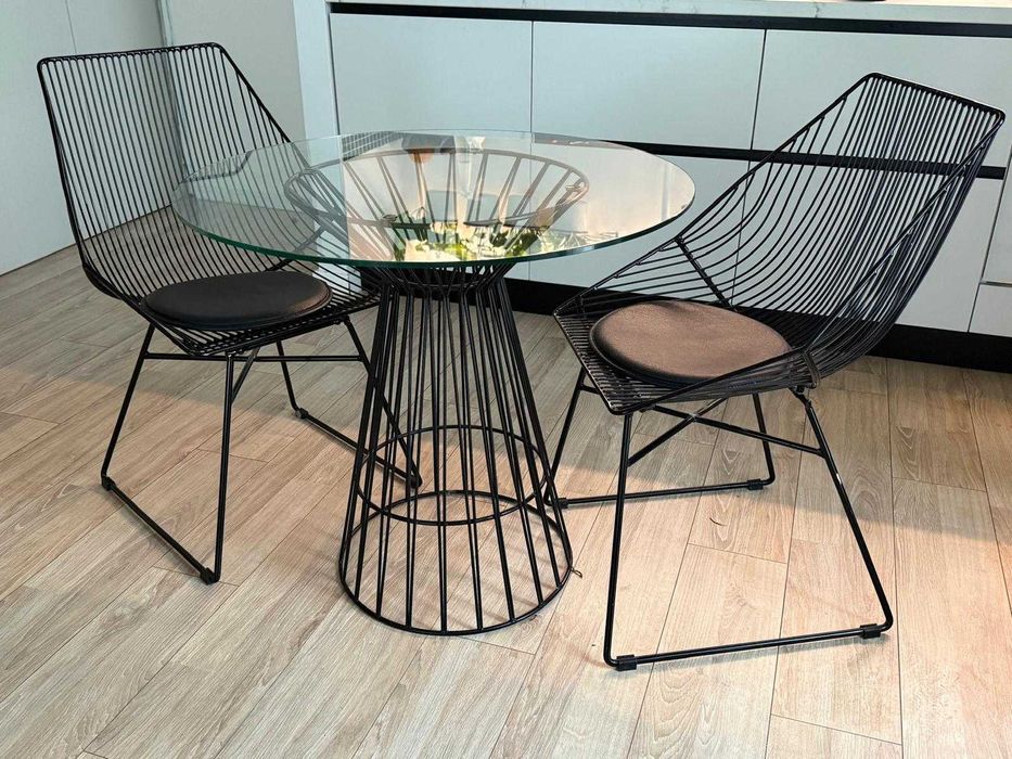 Masa si scaune / design