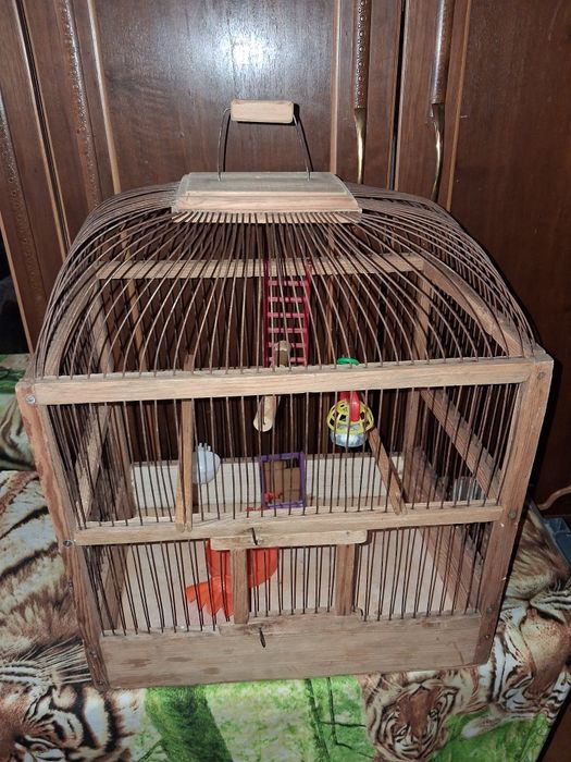 Клетка для птиц.
