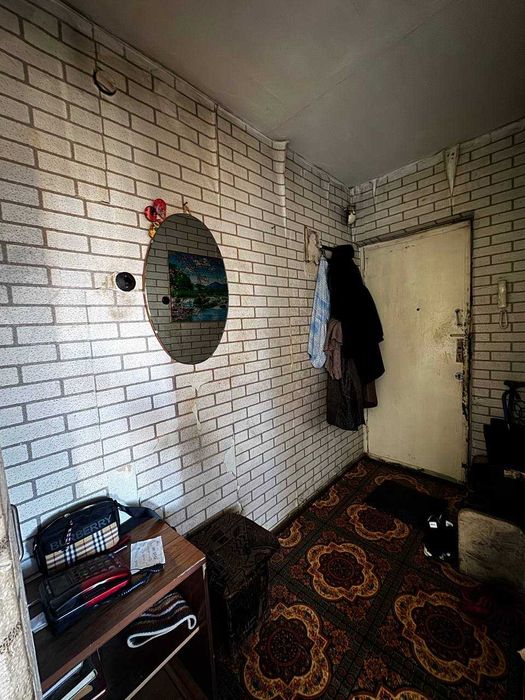 Продам 1,5 на Абая 3