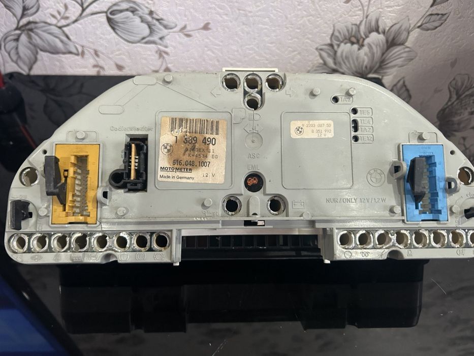Приборка бмв е34