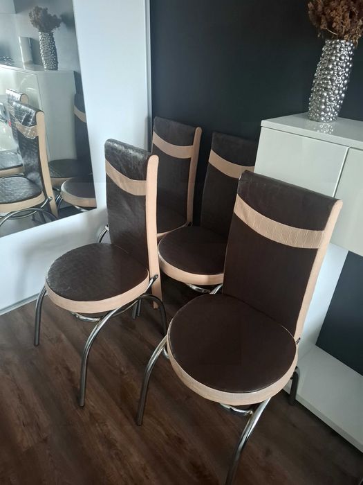 Vand 4 scaune bucatarie