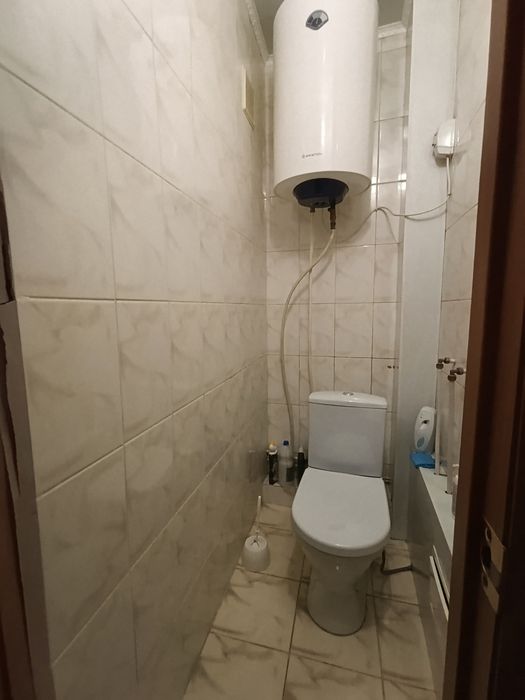 Продается 1 ком кв Валиханова 160