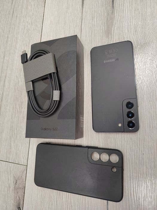 Se vinde Samsung Galaxy S22