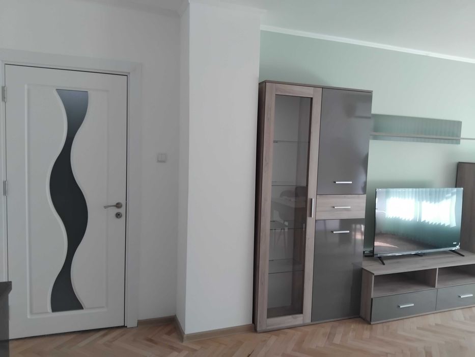 Продава се Двустаен апартамент в Русе, Възраждане - 62 кв.м за 2017 €/кв.м - Снимка #17