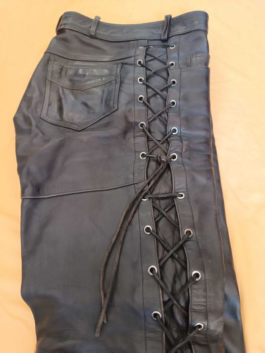 Кожен панталон естествена кожа,мотористки,дебела кожа.