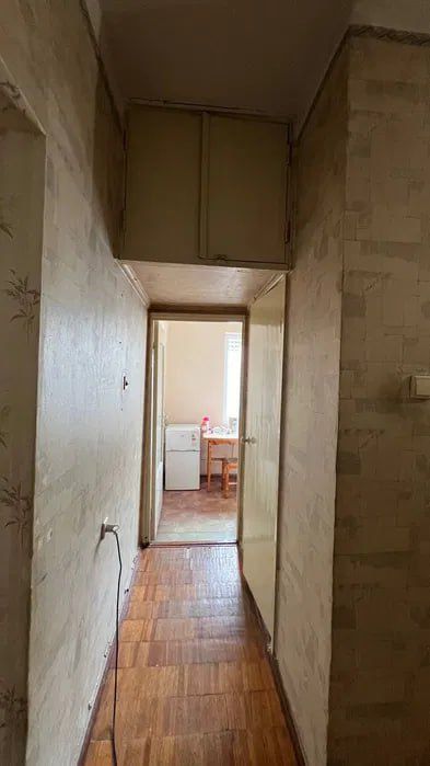 Квартира на Кушбеги 1*2/5/5 общ пл 39м  с обстановкой