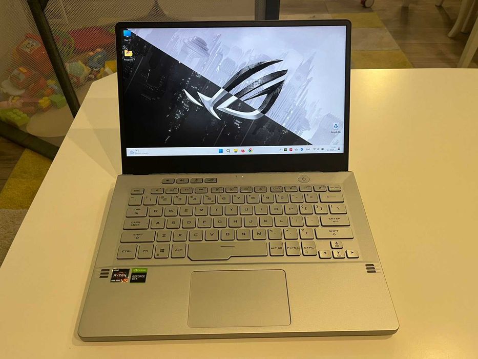 Лаптоп Asus ROG Zephyrus G14 GA401II