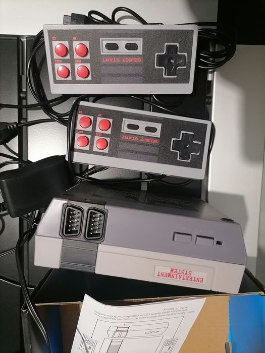 Мини тв конзола с ретро игри