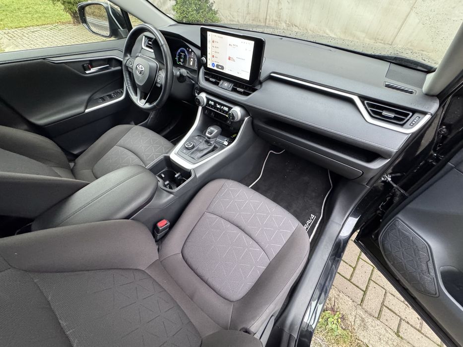 TOYOTA RAV4 2025 — imagine 5