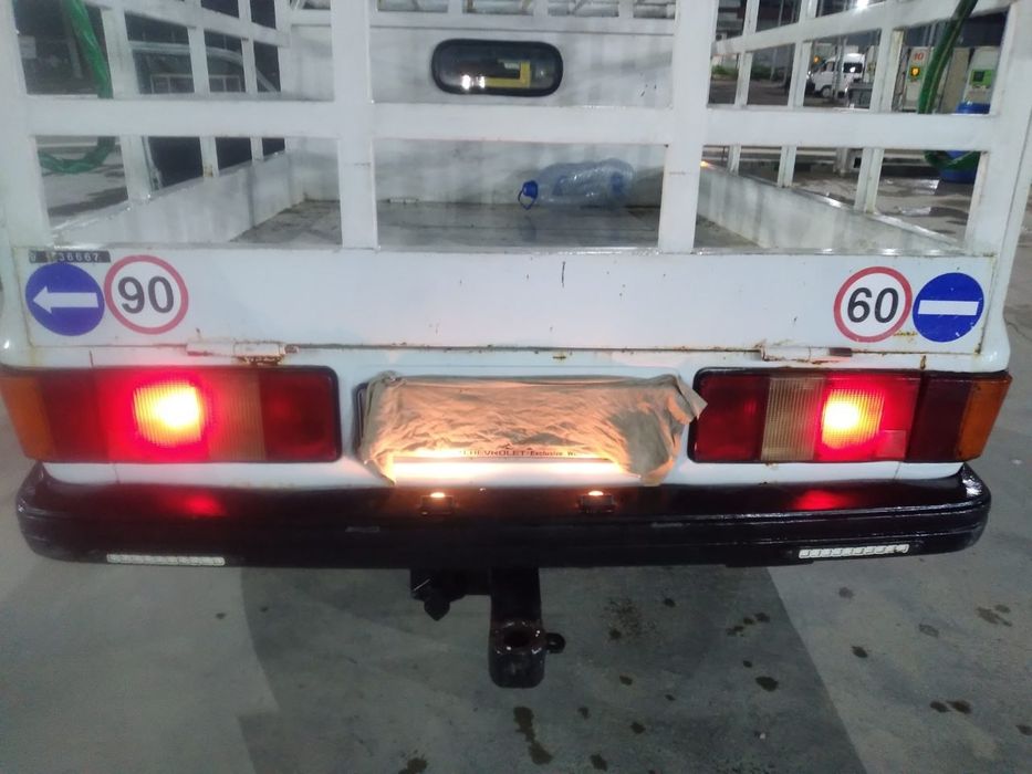 Volga pikap 2 tonna bemalol oladi
