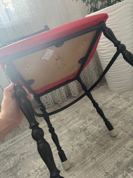 Продам 6 шт стульев