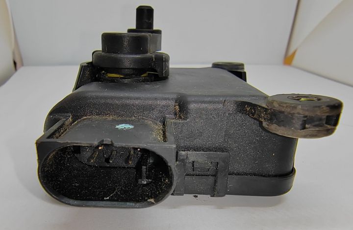 Motoras clapeta aeroterma Bosch 0132801170 Audi A6 4B/C5