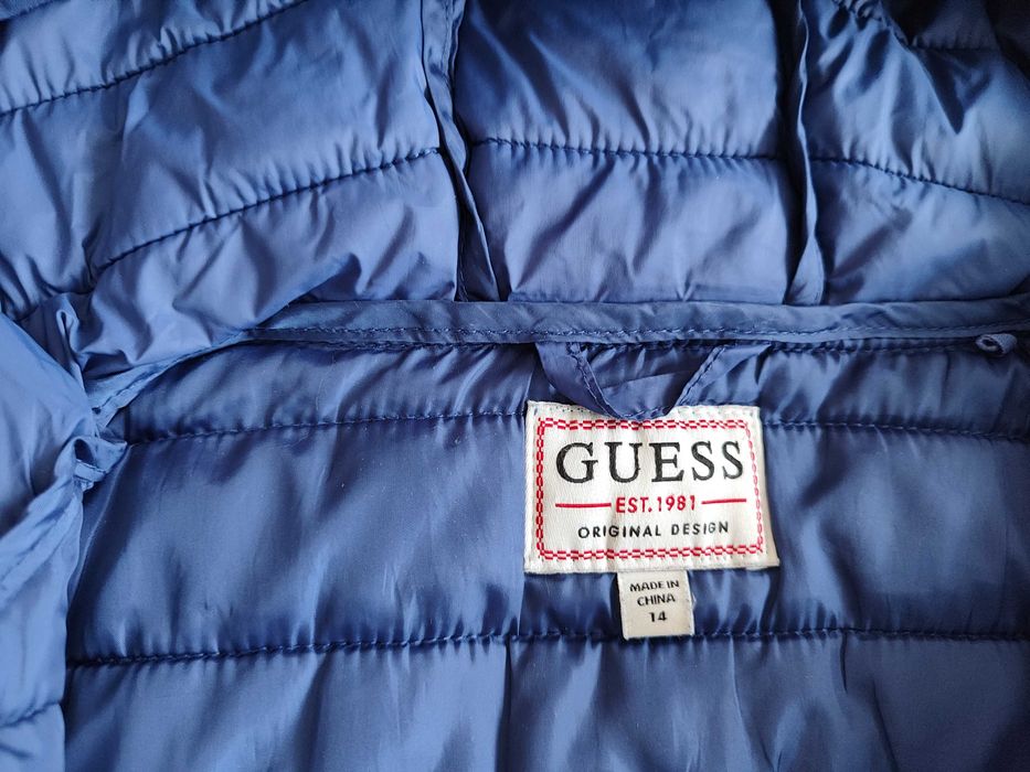 Детско яке Guess. Пролетно/есенно. Тъмно синьо. Размер EU 14 (160/76).