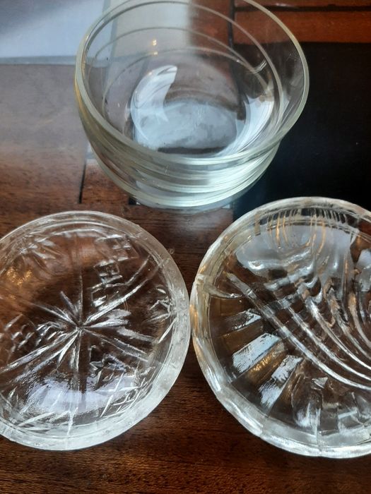 Плато кристално за сервиране; Чинийки за бяло сладко