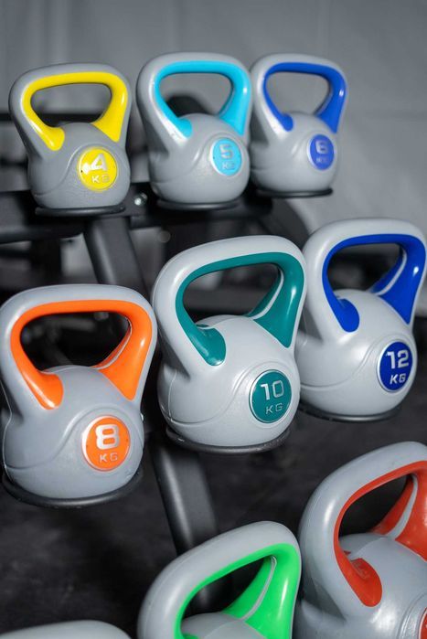 Suport Echipat Cu Kettlebell Stylish - 113 Kg