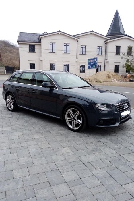 Vând Audi A4 Combi